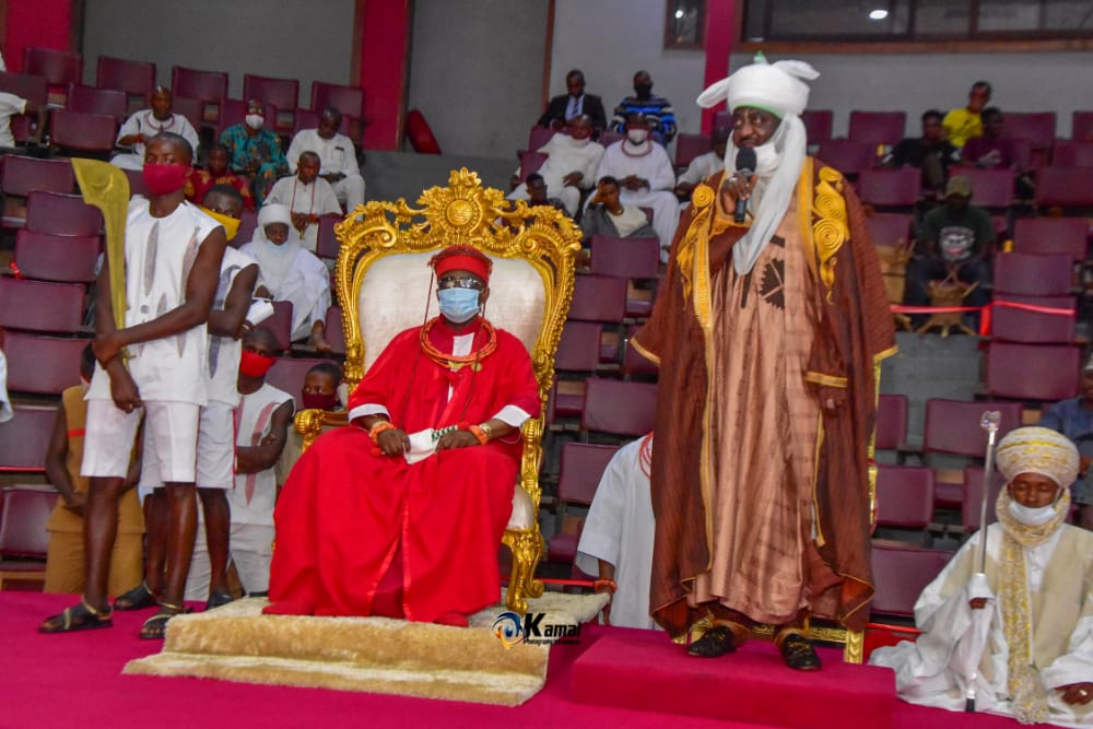 Emir of Kano ADDRESSING OBA OF BENIN