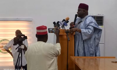 Commissioner Waiya addressing the Press during the session